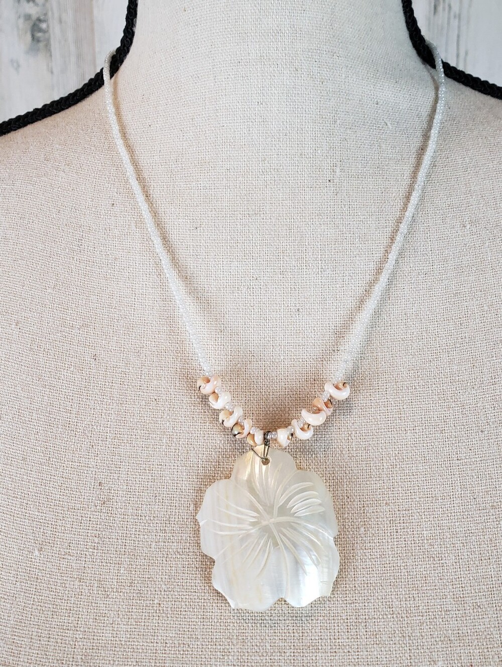 Vicky Jousan Vintage White Mother-of-Pearl Flower Pendant Necklace